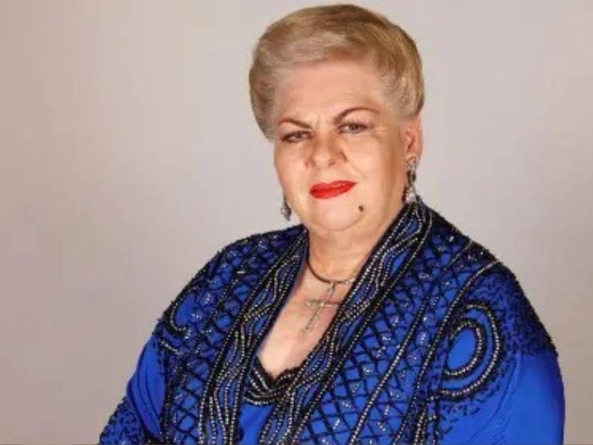 Famosos lloran por la muerte de Paquita la del Barrio