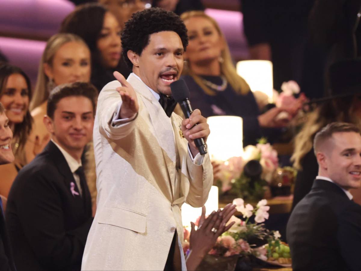 Trevor Noah se sintió ‘encarcelado’ por intentar encajar