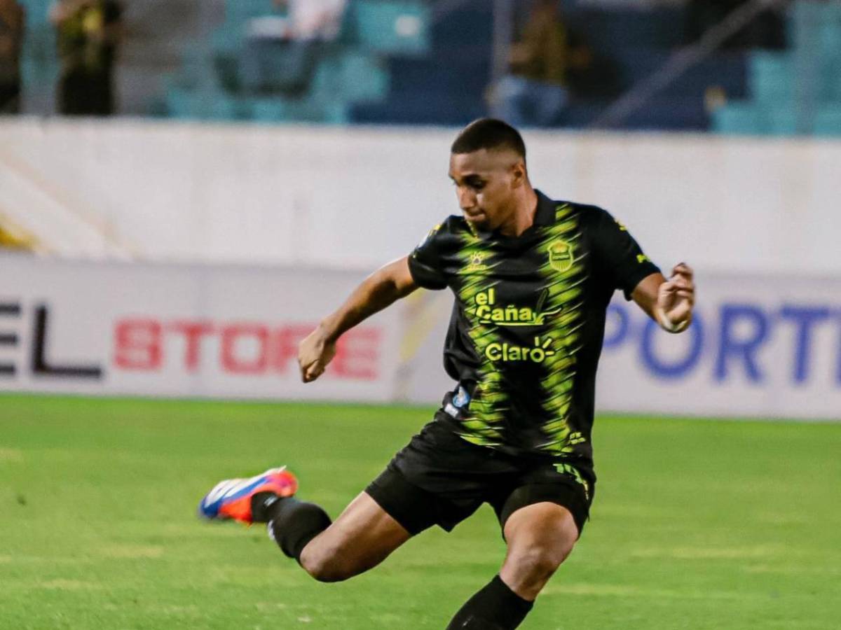 No pueden decirme fea, novia de futbolista de Liga Nacional recibe sorpresa y luego críticas