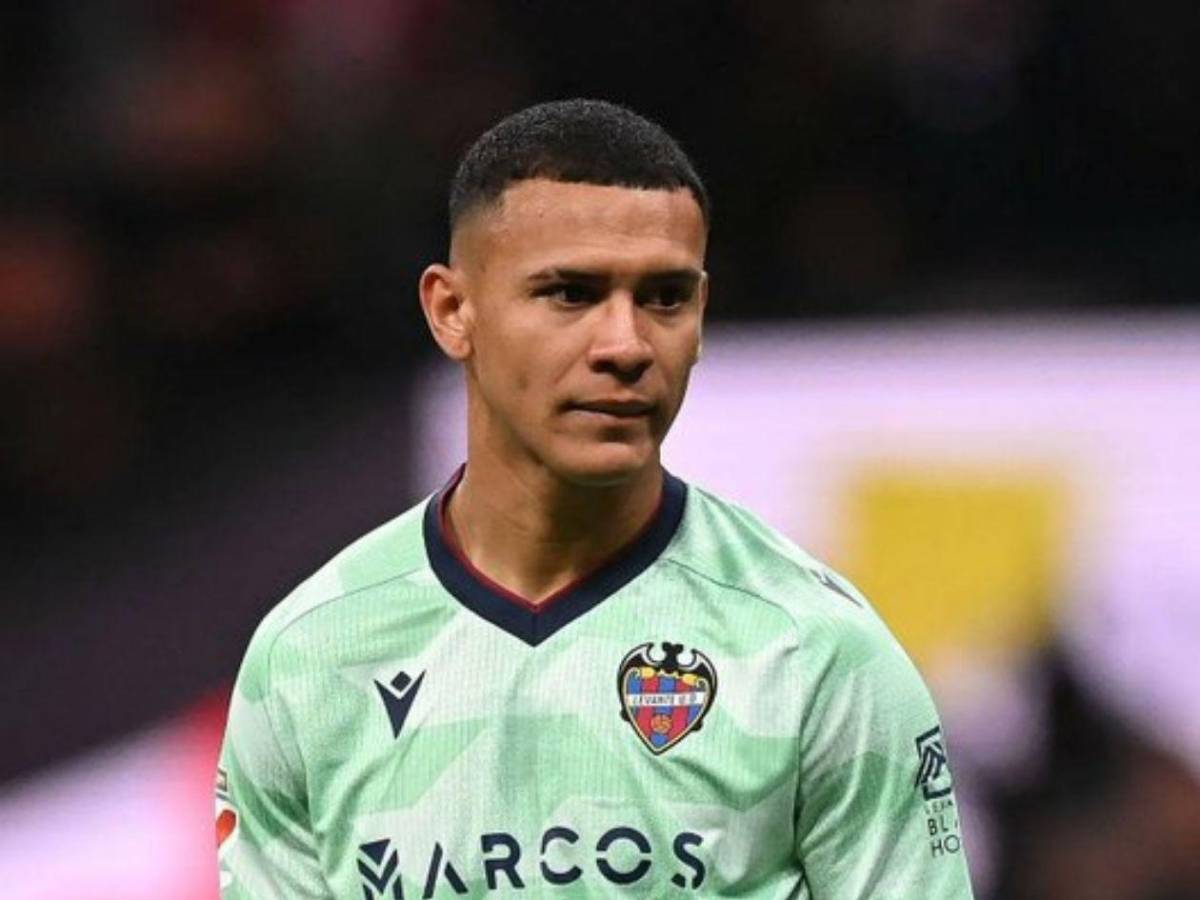 Florentino avisa: Real Madrid ya busca nuevo DT tras mal debut de Arbeloa