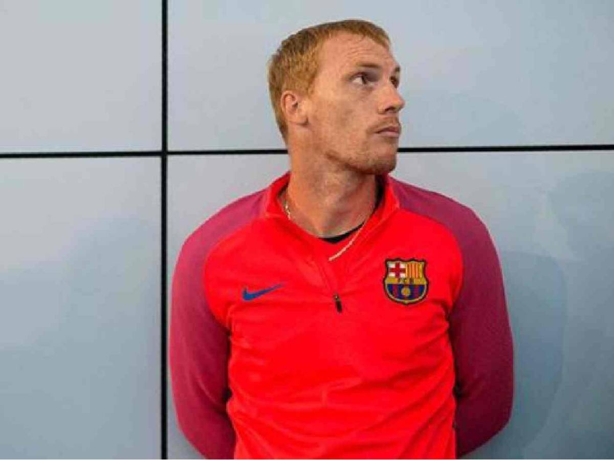 Fue campeón con Barcelona, trabaja en una tienda y sorprende: Tengo problemas