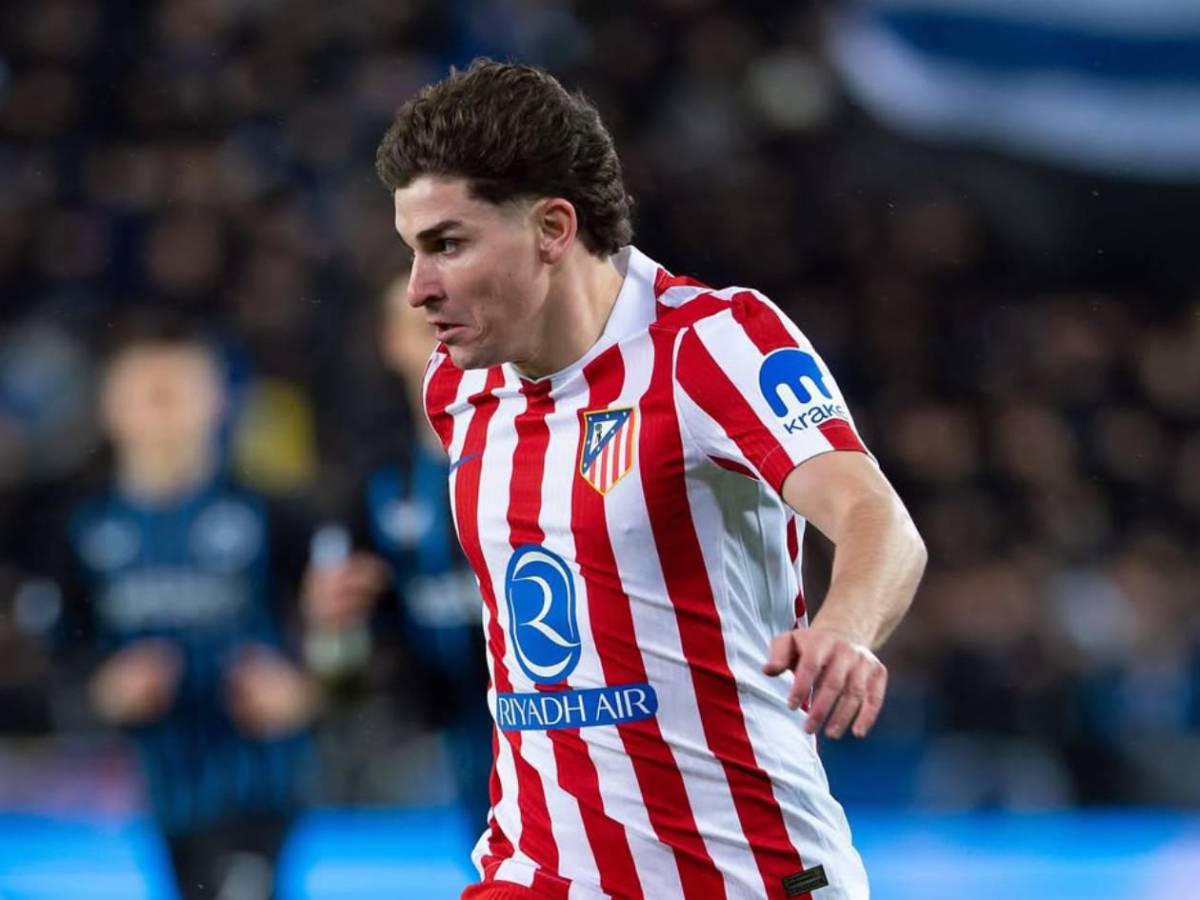 Mercado: Barcelona queda en shock: Atlético acepta traspasar a Julián Álvarez a otro gigante