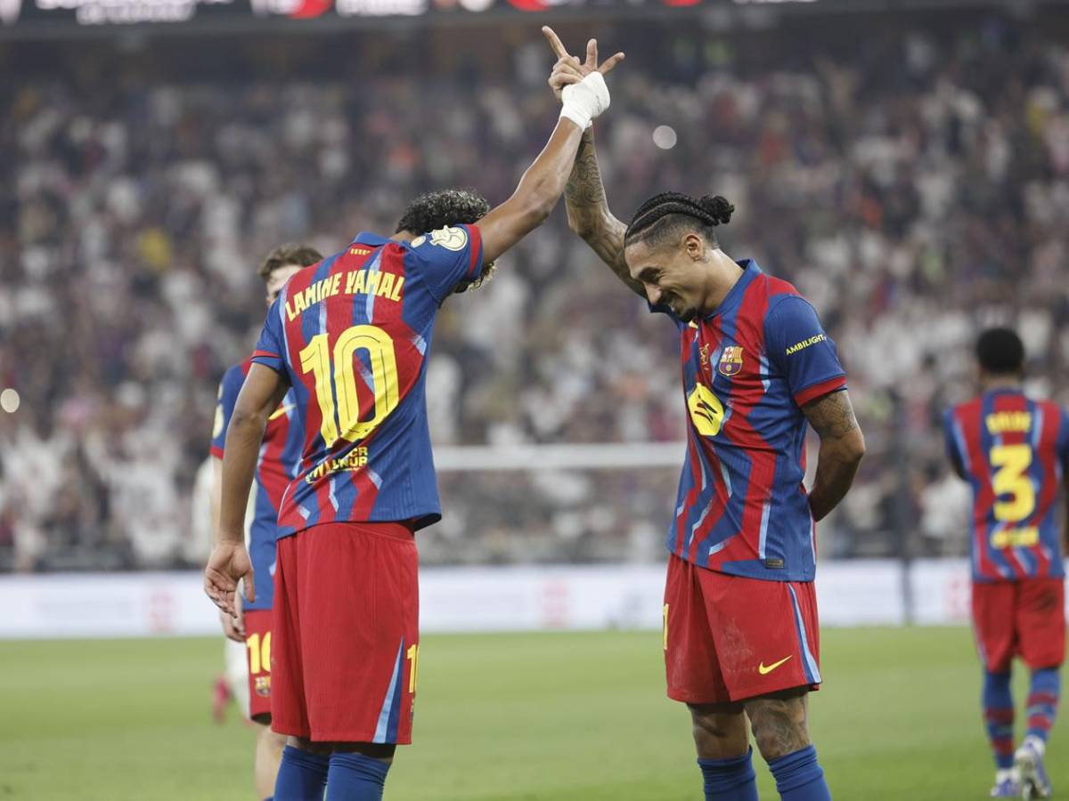 Barcelona festeja la Supercopa, el culpable de derrota del Real Madrid y burla de Raphinha