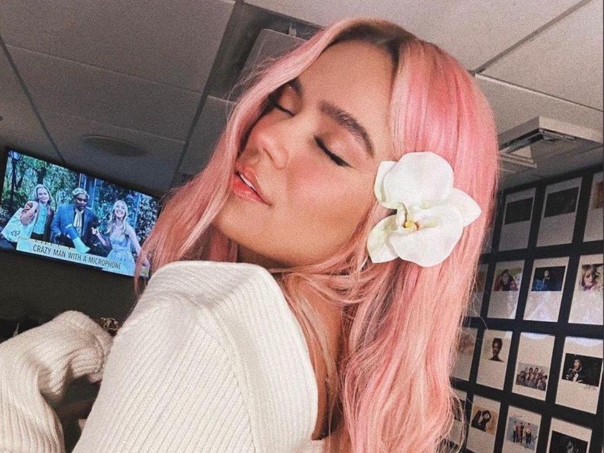 Karol G protagoniza por primera vez campaña de alta costura