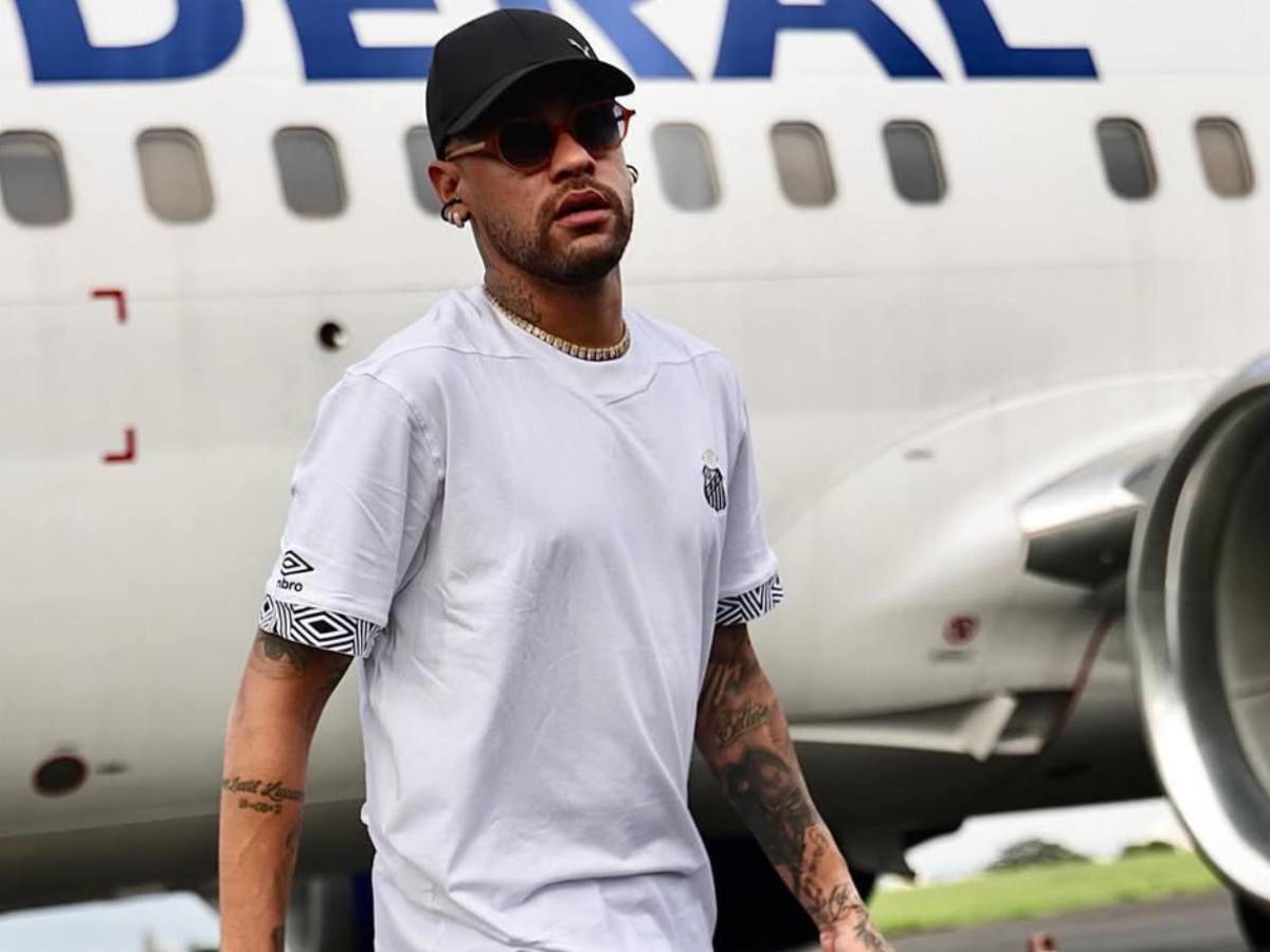 Neymar intentó conquistarla y se llevó desagradable sorpresa: No le quedó otra opción