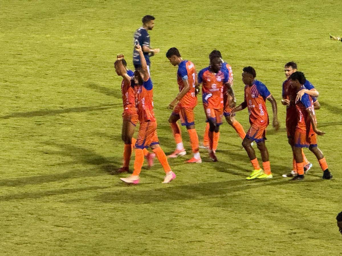 Festín en el Motagua-UPNFM, gesto de Javier López y polémica en Comayagua