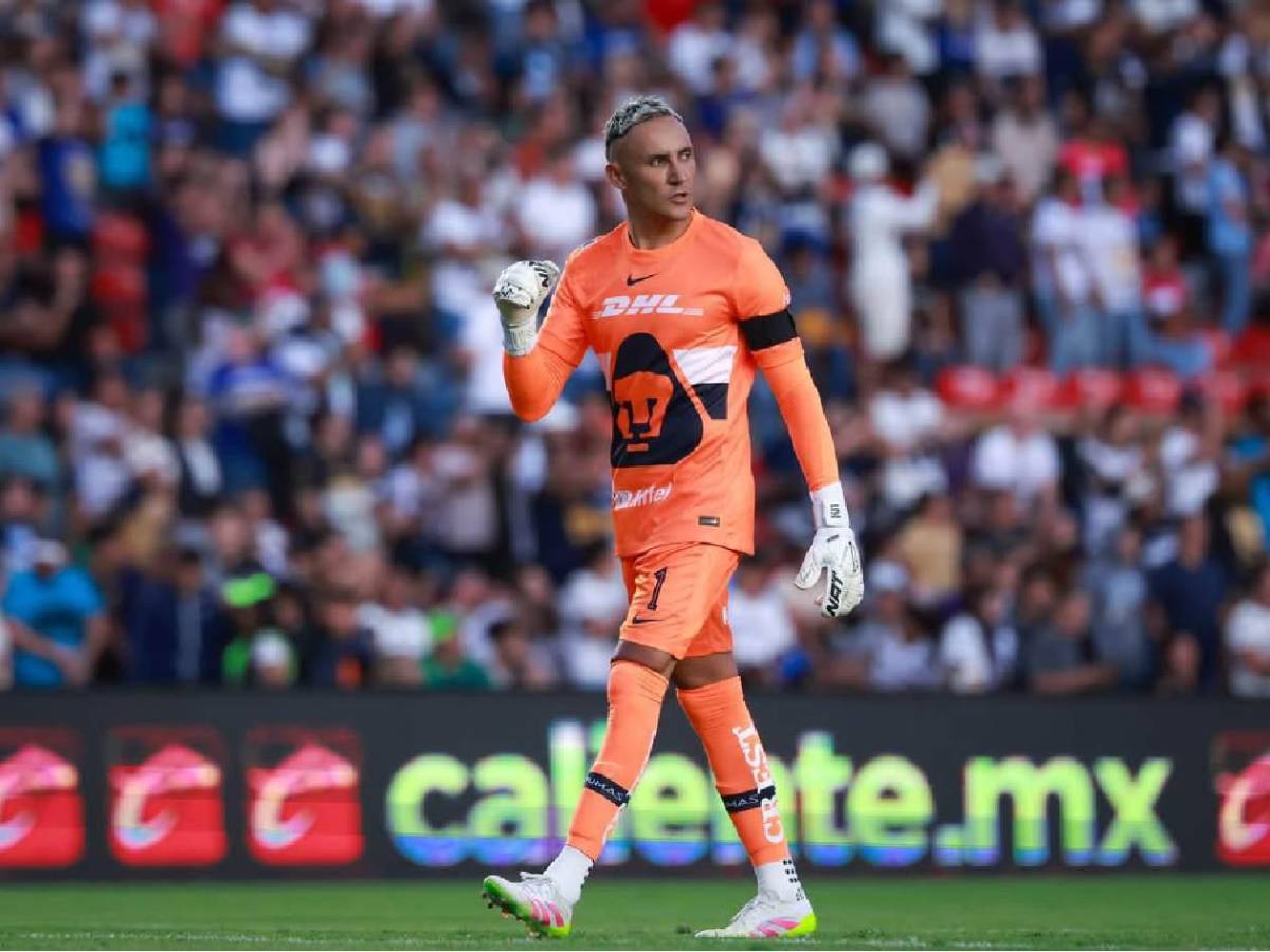 Keylor Navas se estrenó en Liga MX: vivió incómodo momento y su esposa presente