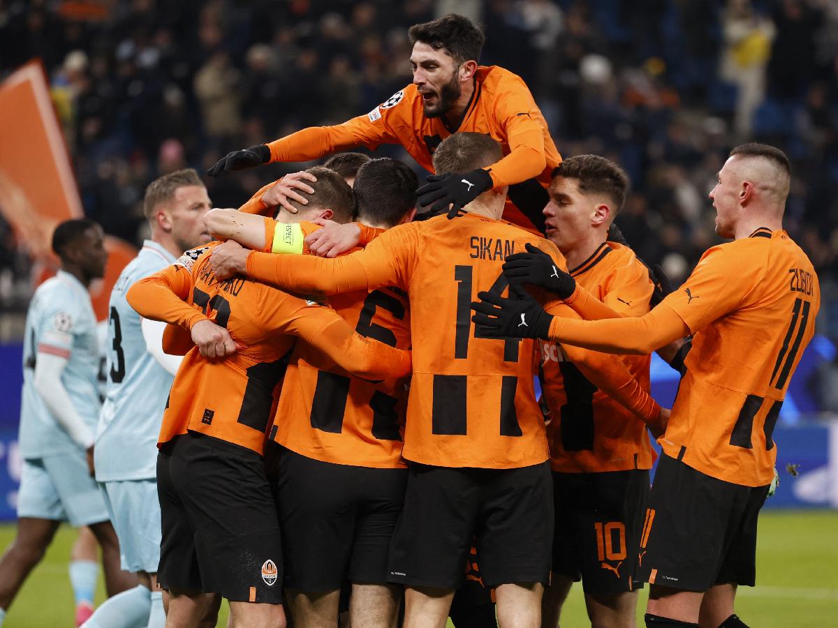 Champions: Shakhtar mete presión al Barcelona y sueña con octavos