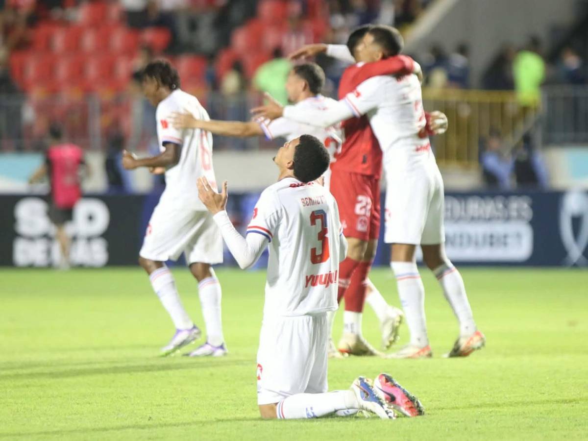 Del Mundial a Honduras, héroe de Olimpia para ganar Supercopa y cariñitos a jugador de Motagua
