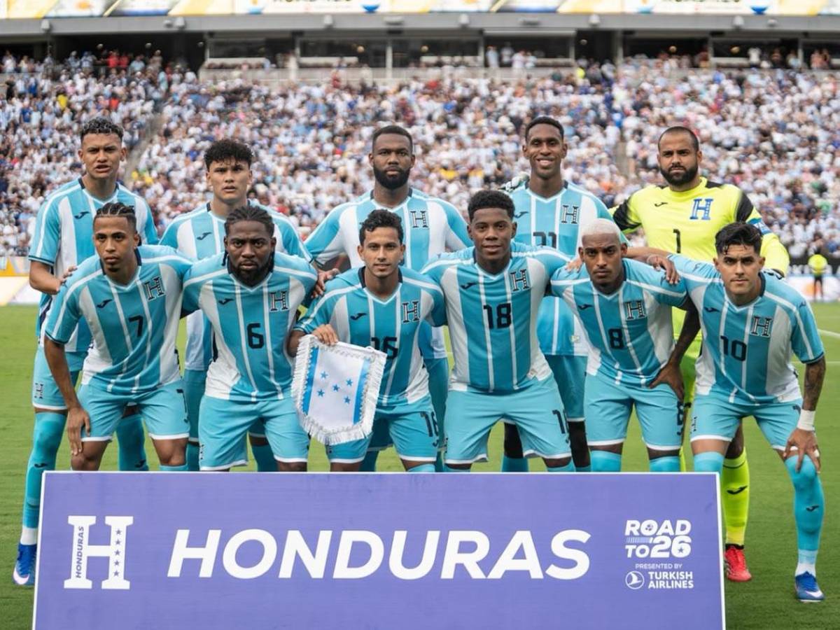 Messi sorprende tras el partido, ¿cambió camiseta? y abrazo histórico para Honduras