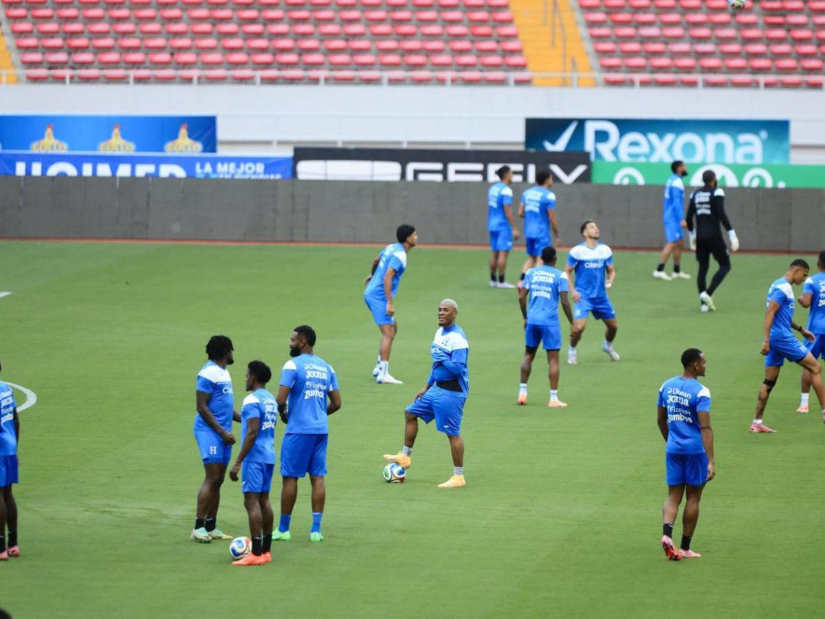 Honduras con buena noticia ante Costa Rica, ¿quién es la famosa chica de negro?