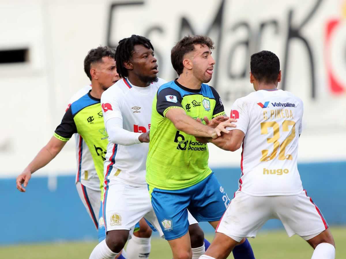 Presidente del Olancho FC vuelve a cargar contra Nájar y habla de Auzmendi