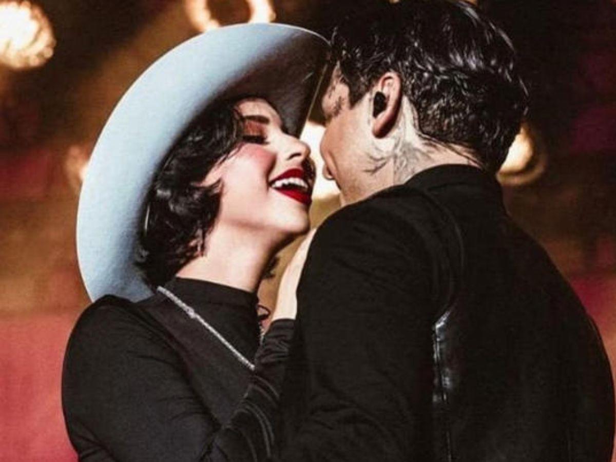 Christian Nodal confiesa que se casó con Ángela en secreto en Roma antes de su boda en México