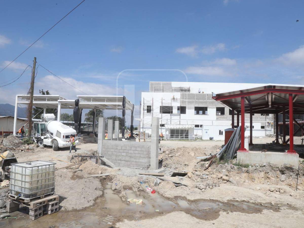 L4,662 millones cuestan hospitales suspendidos de Santa Bárbara, Ocotepeque y Salamá