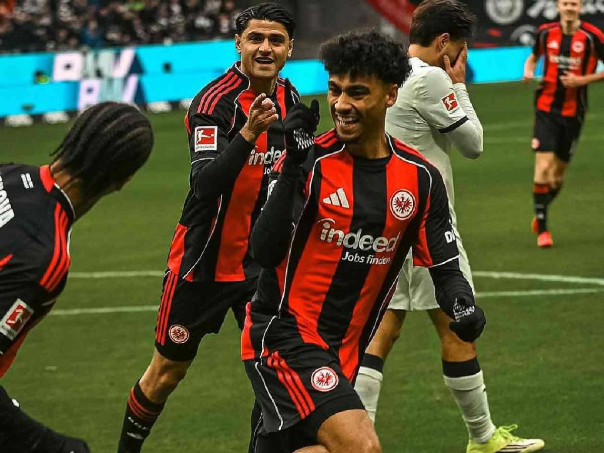 Hansi Flick lo sentó y tendría a su sustituto: el nuevo fichaje para el Barcelona