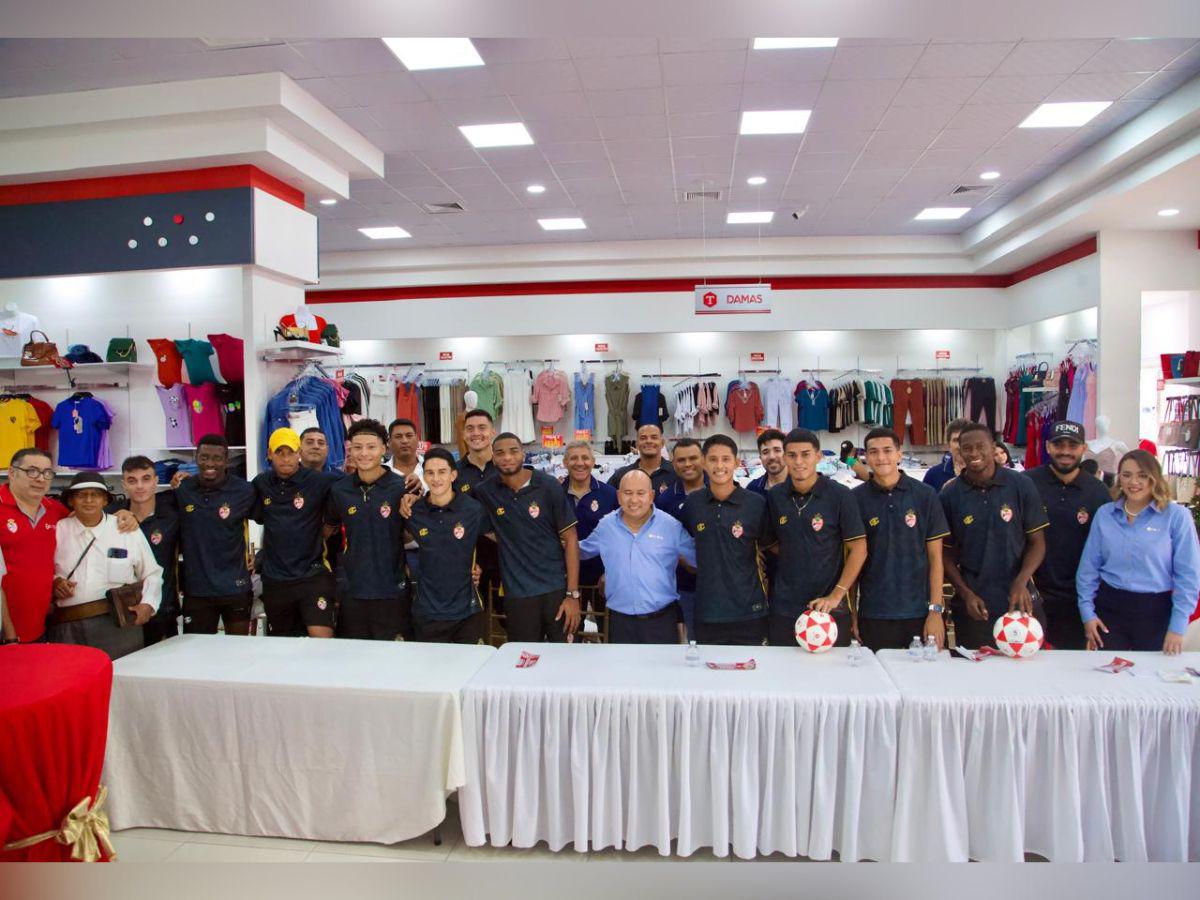 Almacenes El Titan expande su presencia con la apertura de una nueva tienda en Tocoa, Colón