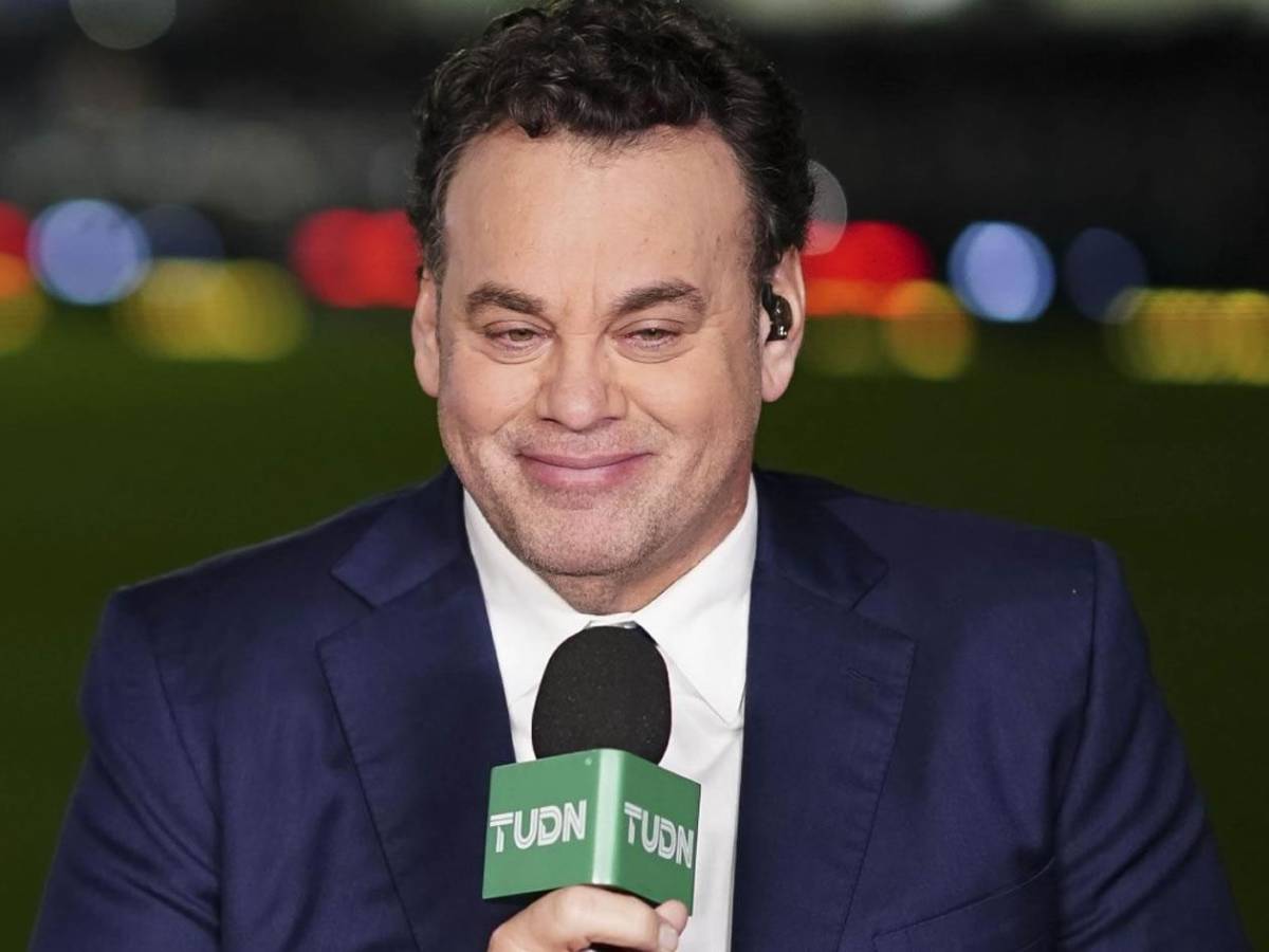 Faitelson revienta a 'Chicharito' Hernández por polémico video: Es un estúpido