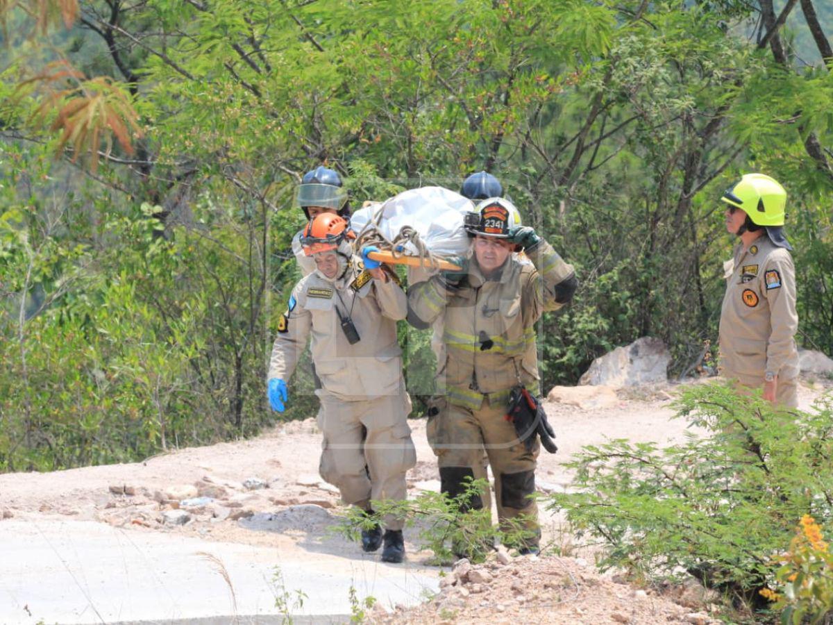 Una mujer estaría entre los tres cuerpos calcinados hallados en El Cimarrón