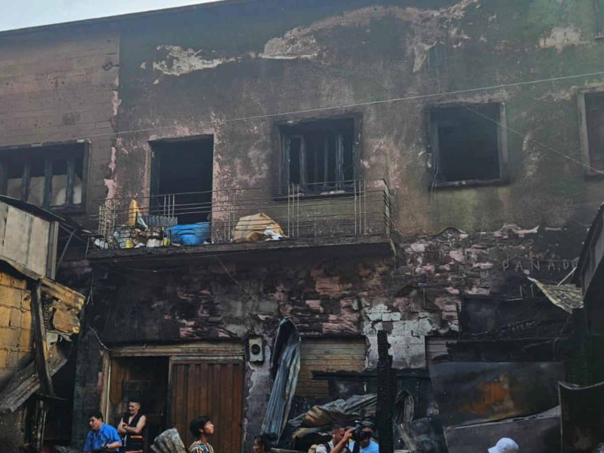 Así quedó el mercado Galindo tras el feroz incendio que dejó heridos y severos daños