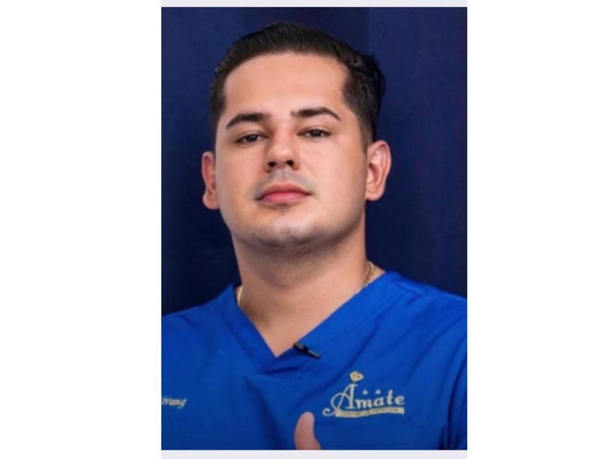 El médico tiktoker Livang Argüello fue arrestado tras la muerte de Jennyfer Reyes