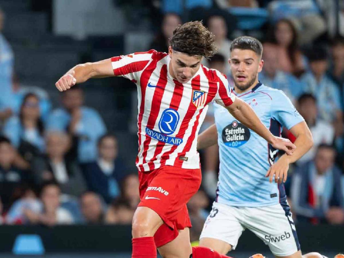 Barcelona quiere agitar el mercado: increíble oferta a Julián y revelan su postura