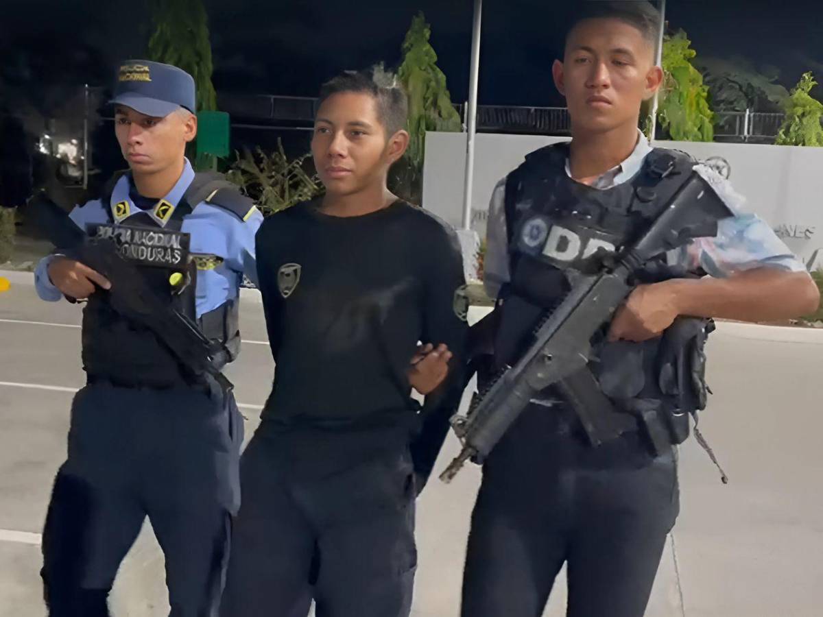 Capturan a guardia acusado de matar a martillazos a jovencito en la Rivera Hernández