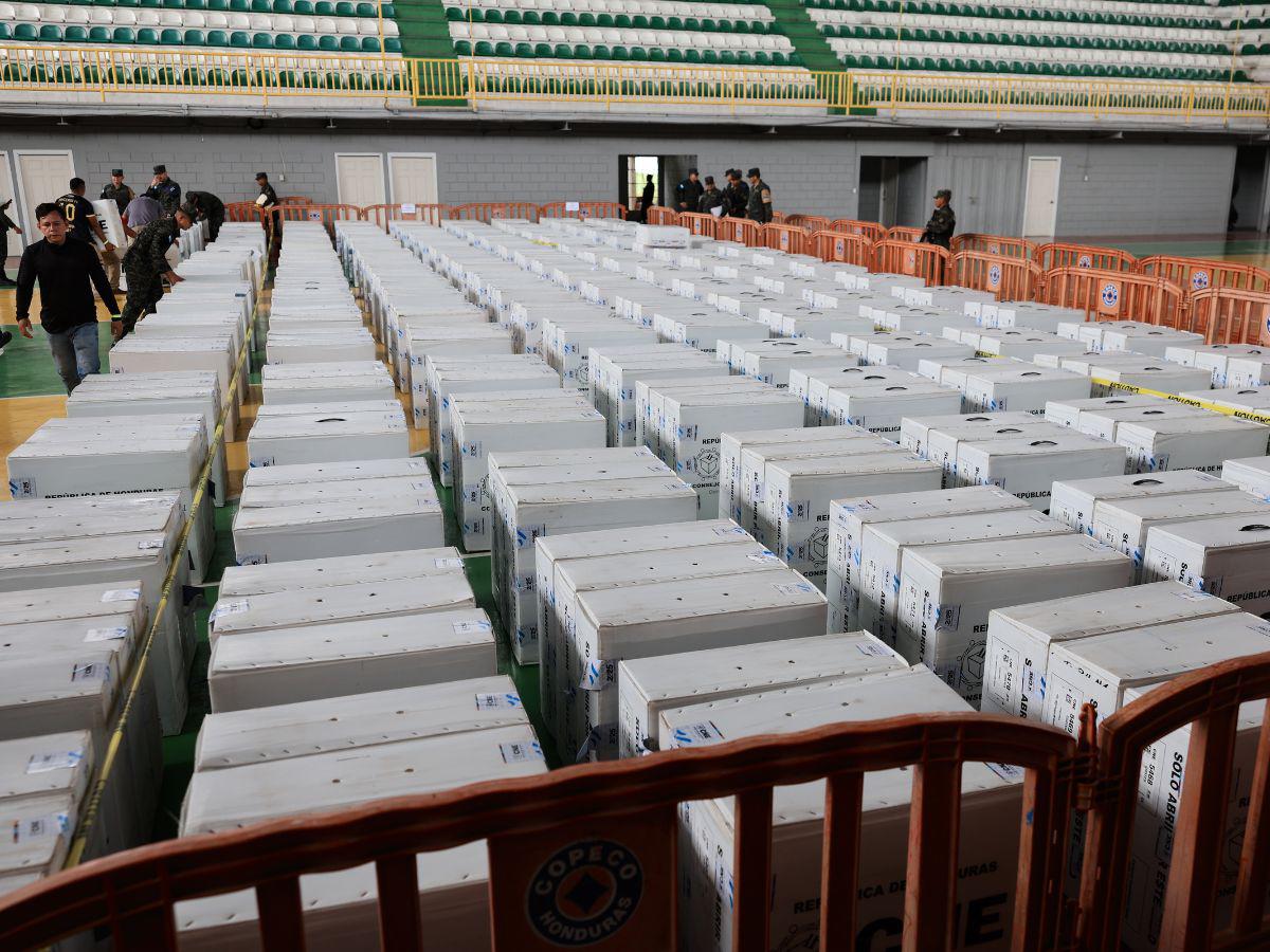 Maletas electorales de Cortés salen hacia Tegucigalpa