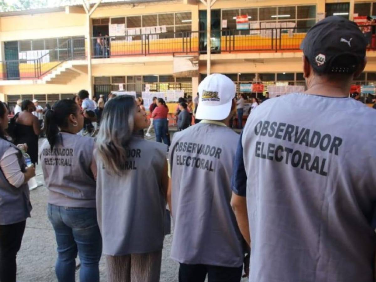 Así votan los capitalinos, a pesar de los retrasos en la apertura de urnas