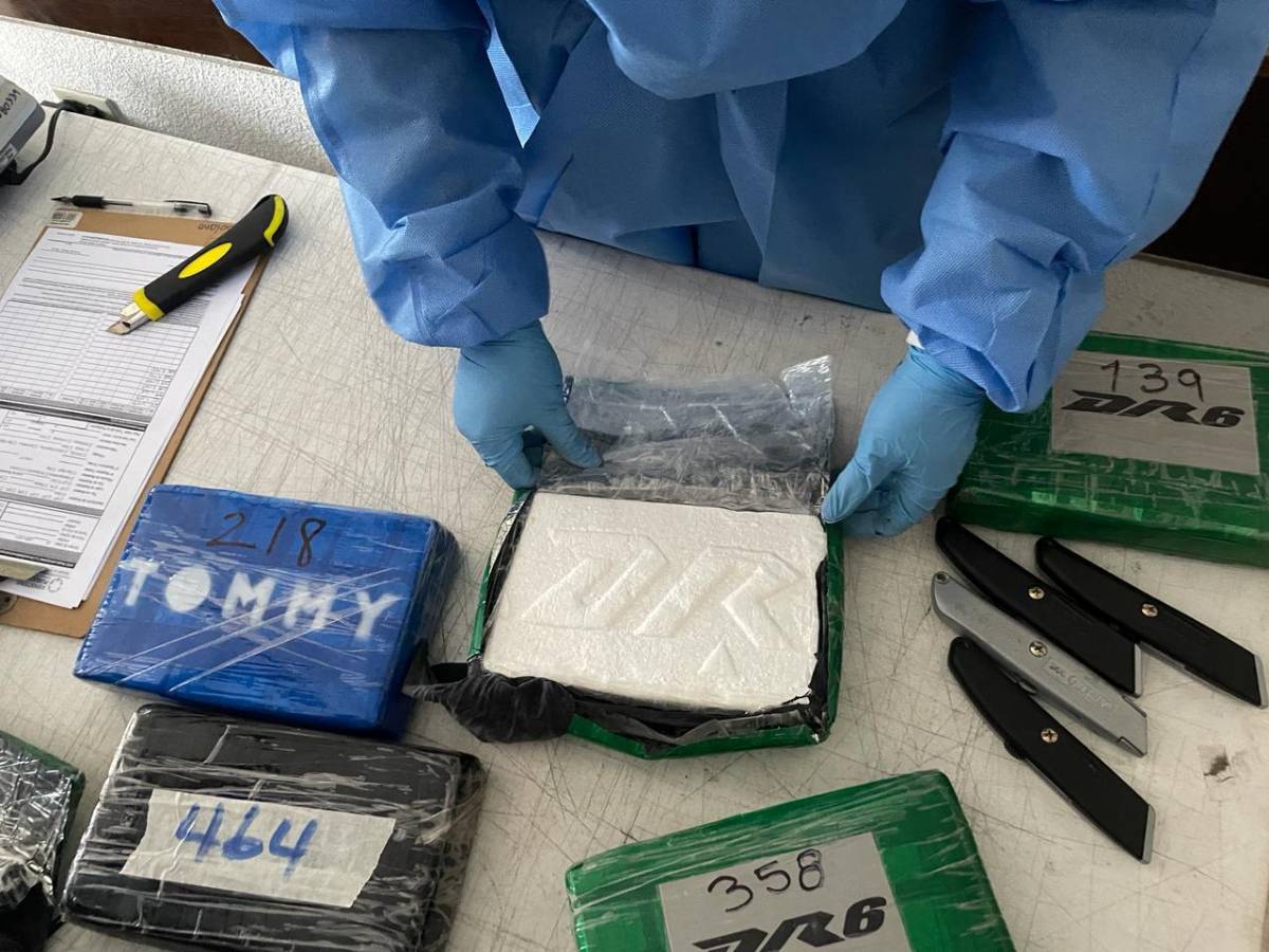 FF AA confirma robo de 144 kilos de cocaína en batallón de Naco