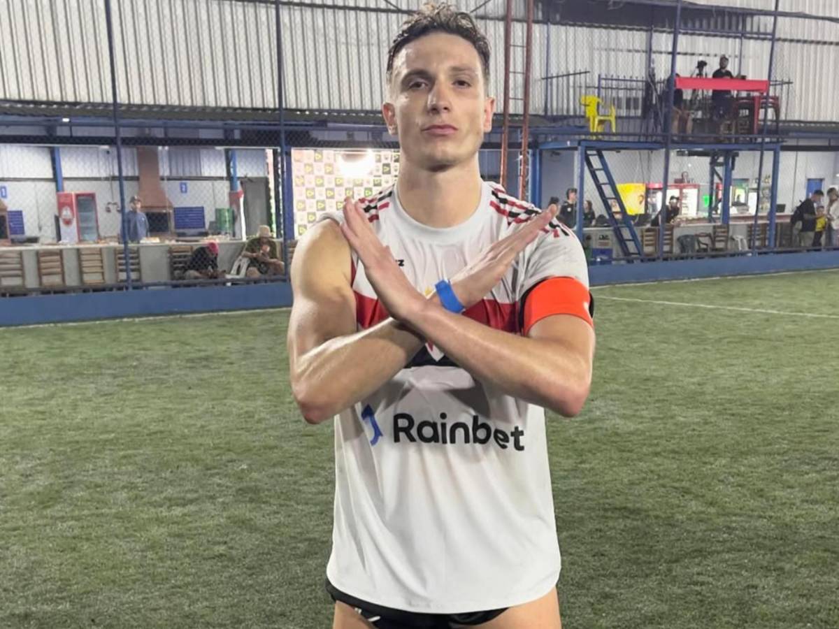 Conquistó a famosa hondureña: El jugador brasileño que fue villano de tiktokers de Honduras