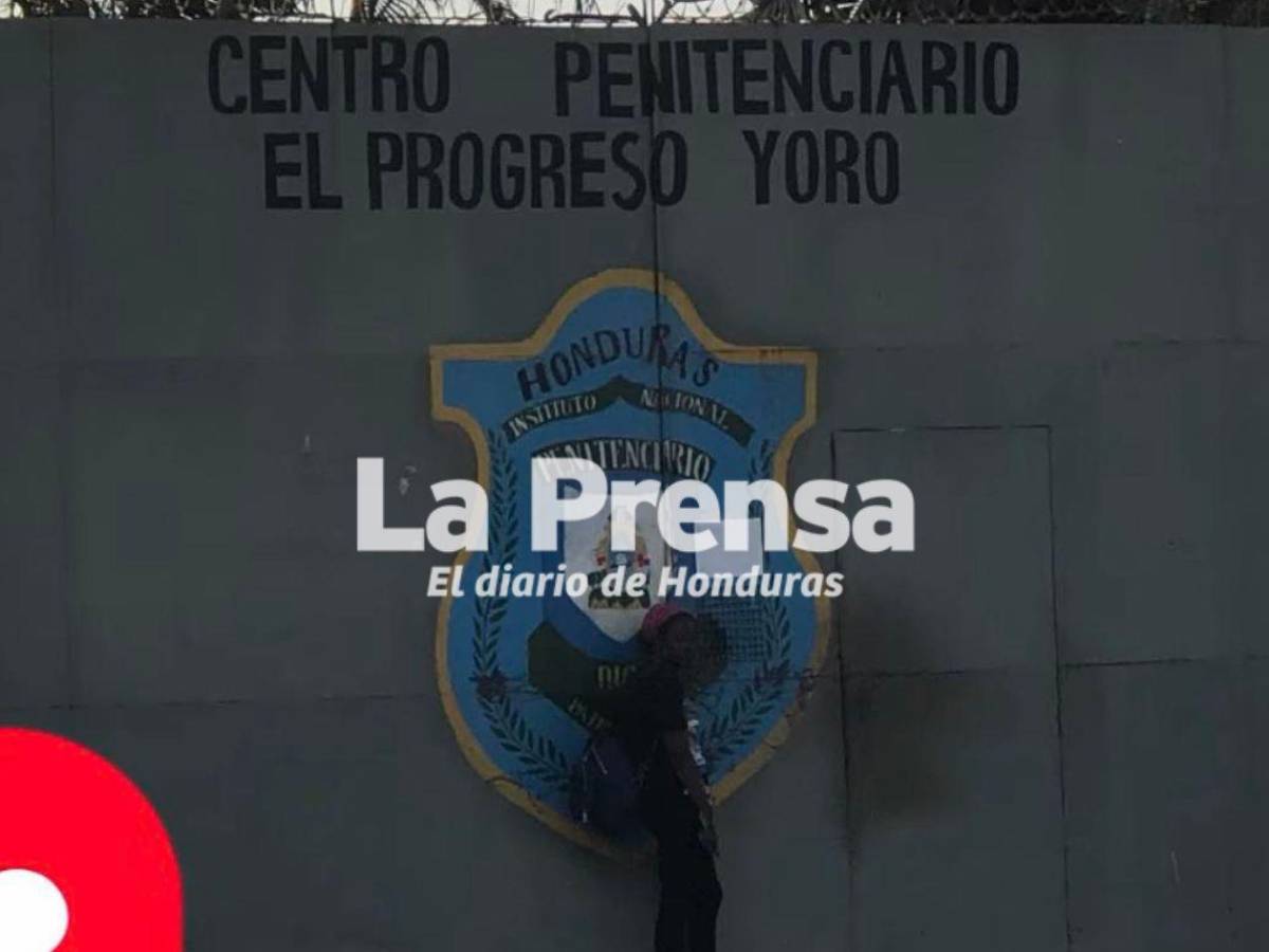 Hizo lo que haría cualquier madre: Hijo de la More cuenta la verdad detrás de su detención