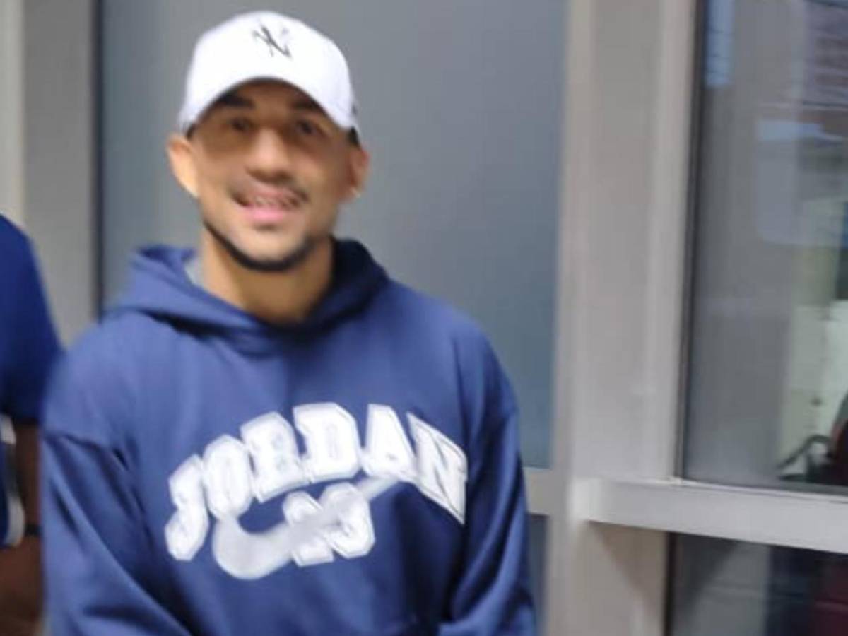 Teófimo López sorprende: Acepta invitación de la presidenta Xiomara Castro