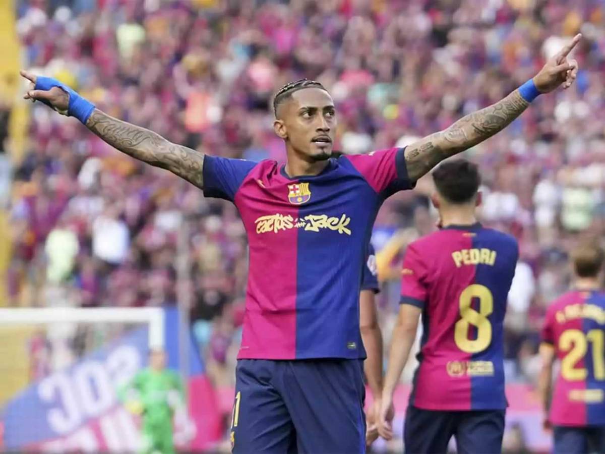Raphinha se burla del madridismo: ¿por qué festejó señalando el vendaje de su mano?