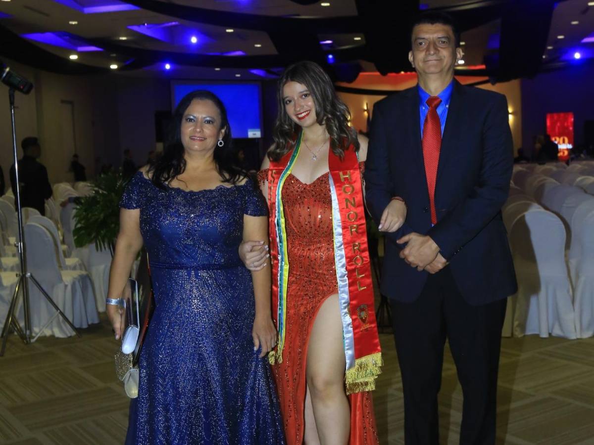 Seniors 2025: Fiesta de graduación de la Happy New Dawn