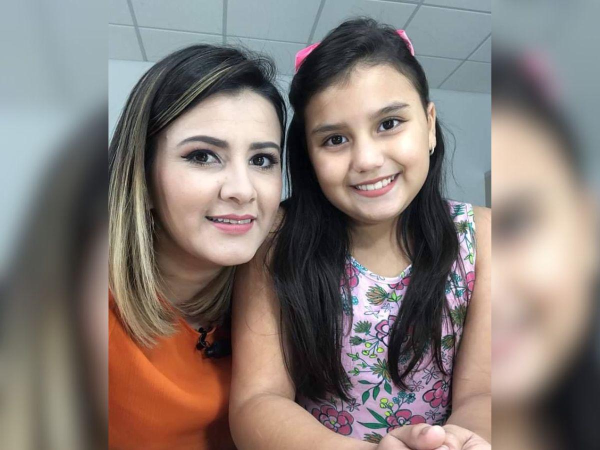 Cesia Mejía presume que su hija se graduó con honores: Mi primer gran amor