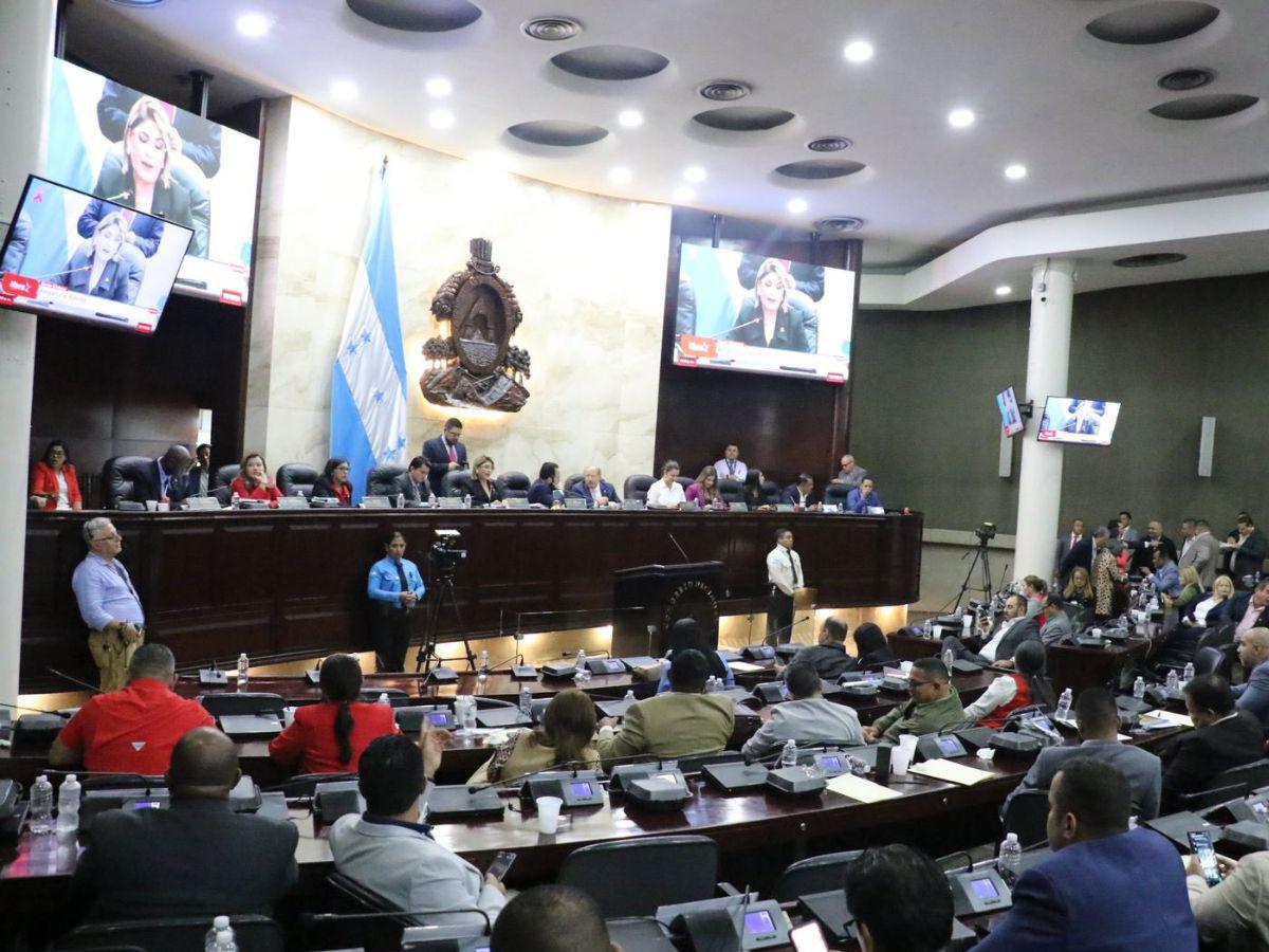 Las estrellas del fútbol que están siendo electos como diputados