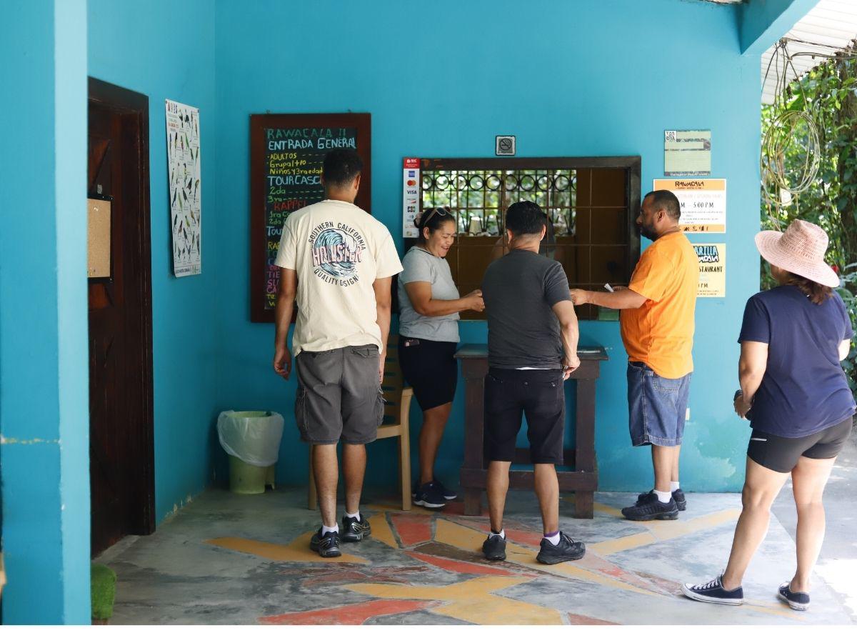 Omoa espera hasta 300 mil turistas en Semana Santa