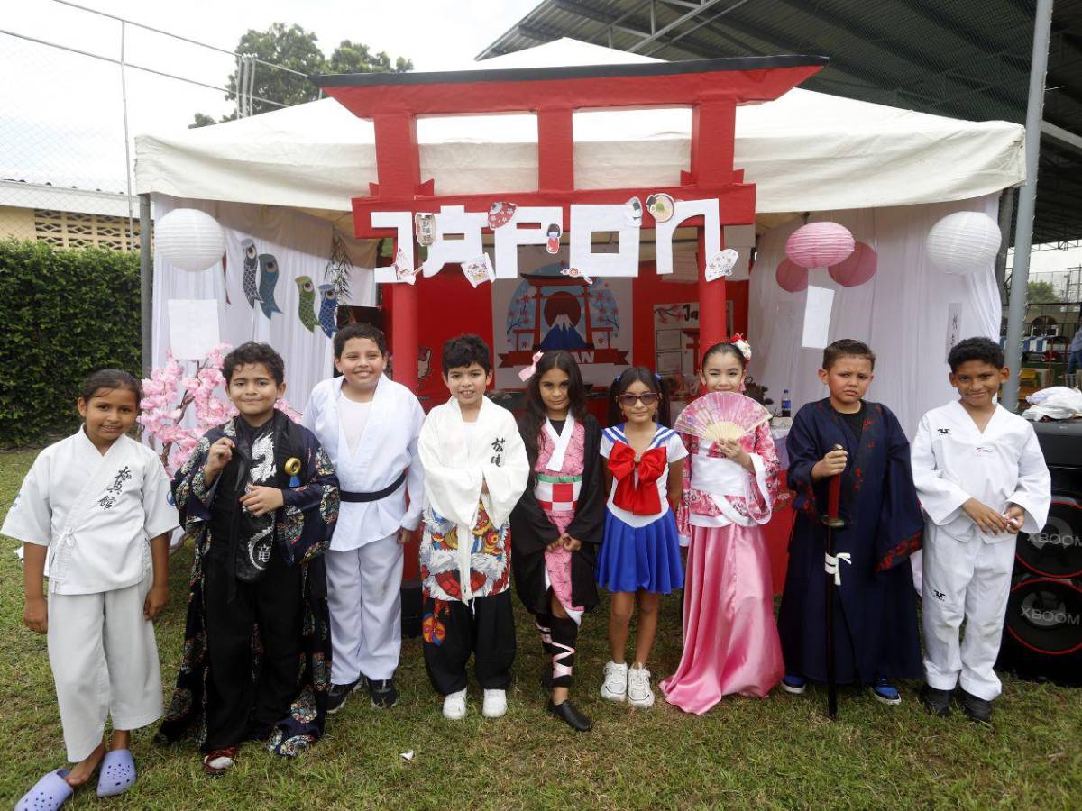 Celebran el Festival Culturas del mundo en la MountView Academy