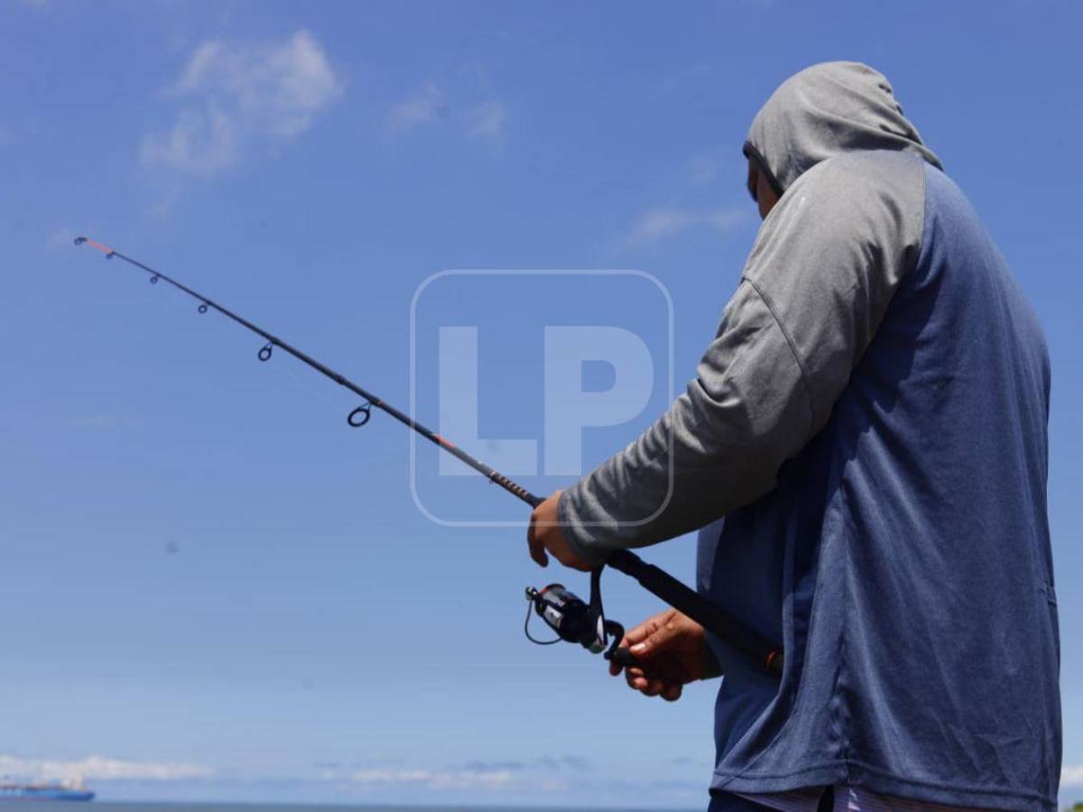 Así se vive el inicio de Semana Santa 2026 en las playas de Omoa