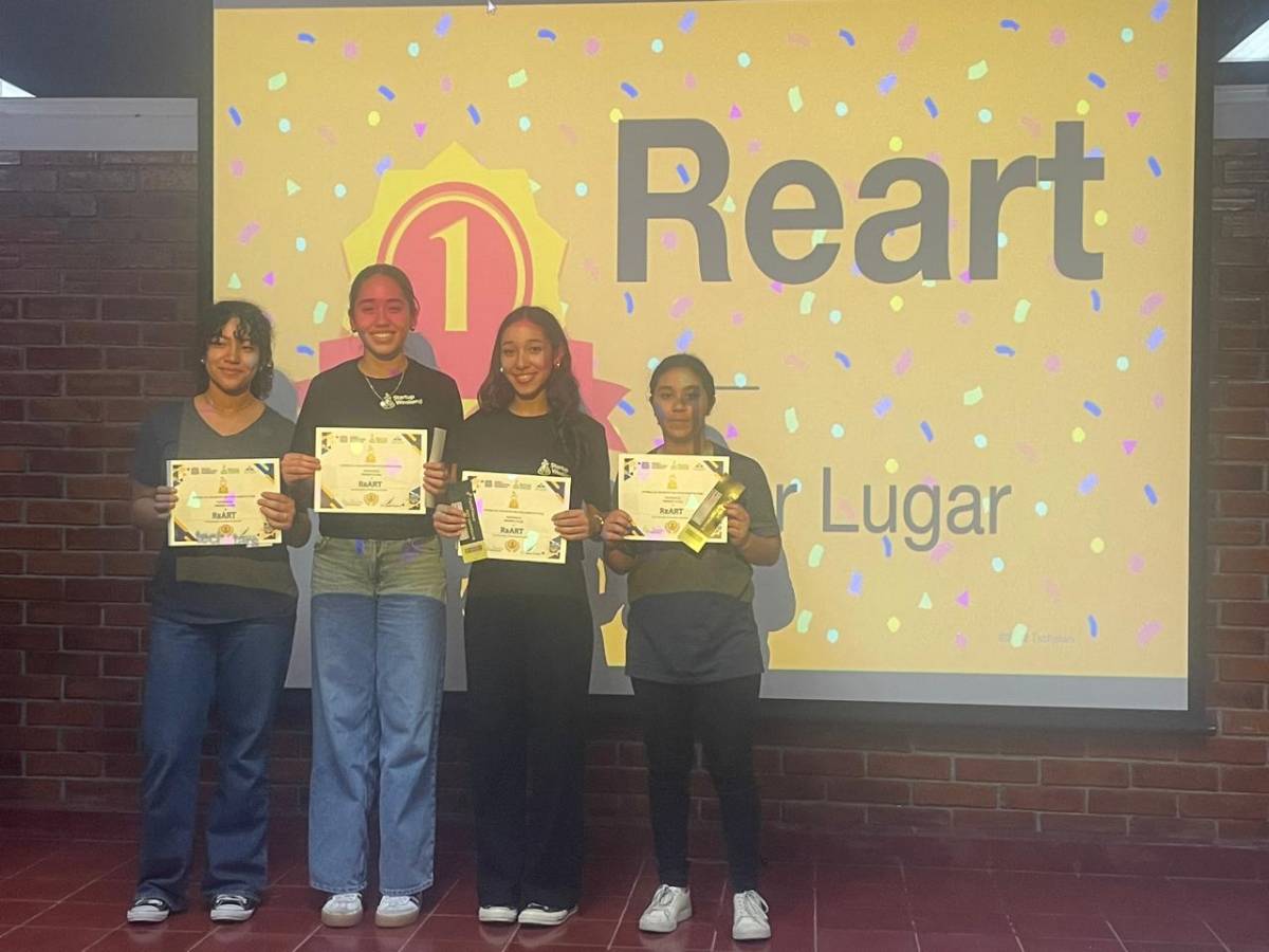 Así fue la fase final del “Startup Weekend Youth” de la EIS