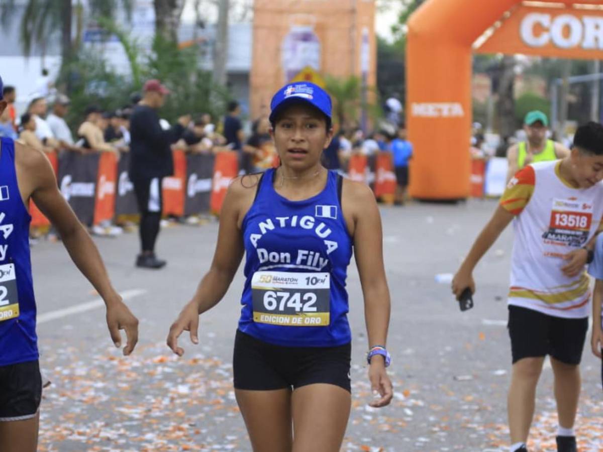 Una Miss sorprendió: Las bellas mujeres de la 50 Maratón LA PRENSA-Gatorade