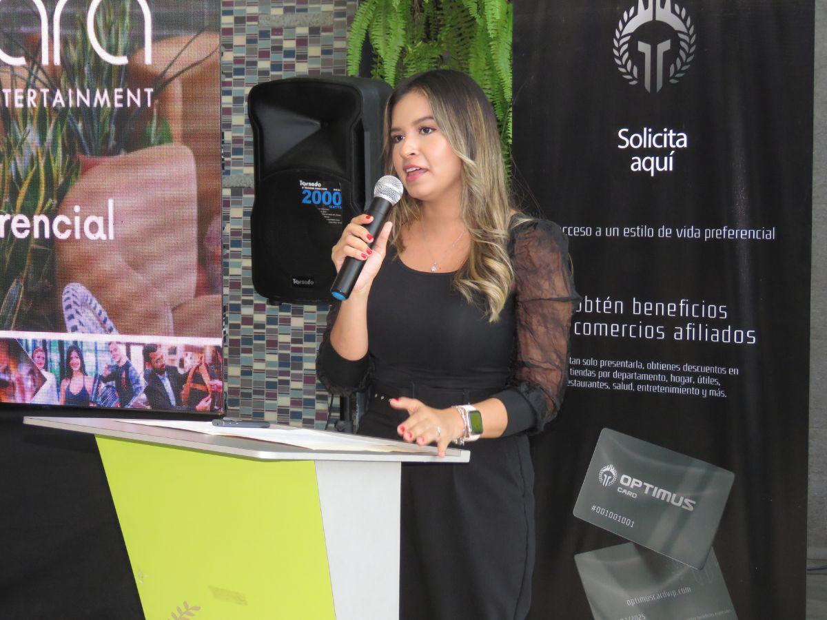 Dayana Valladares durante la presentación.