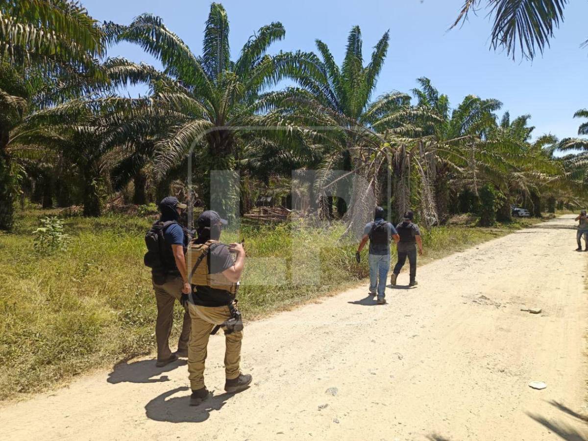 Calles desoladas y operativos en Rigores: fotos exclusivas tras masacre