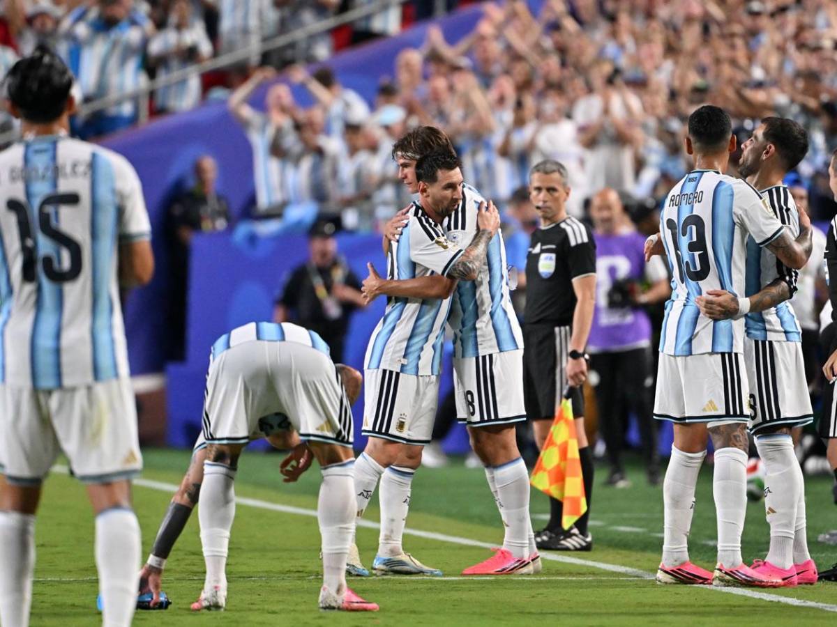 Show de Messi, su llanto, errores del VAR en Argentina - Argelia y Antonela robó miradas