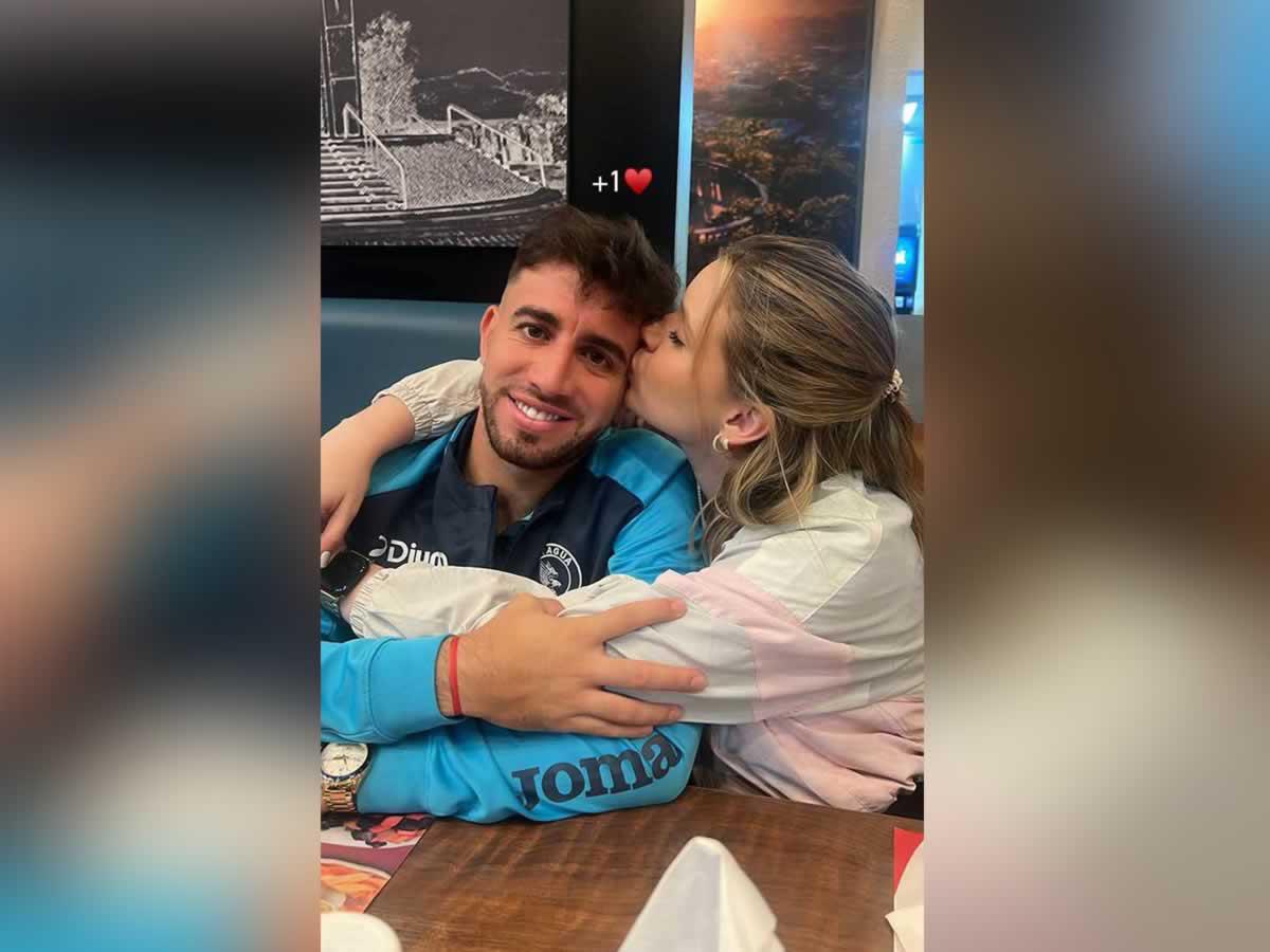Cecilia García y Agustín Auzmendi se vieron después del partido. Ella publicó esta cariñosa imagen en su Instagram.