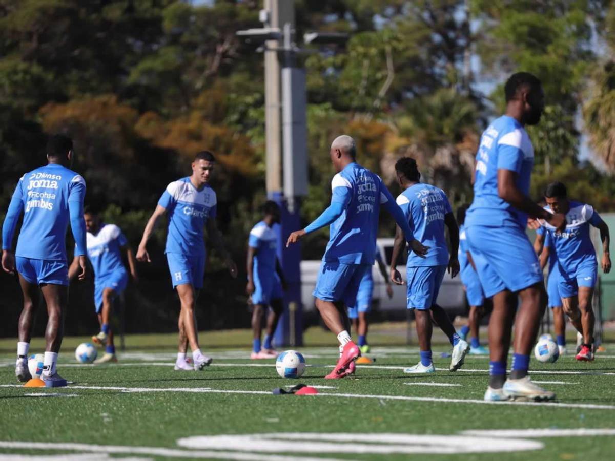 Rueda aparta a tres jugadores: entreno de Honduras antes de viajar a Bermudas