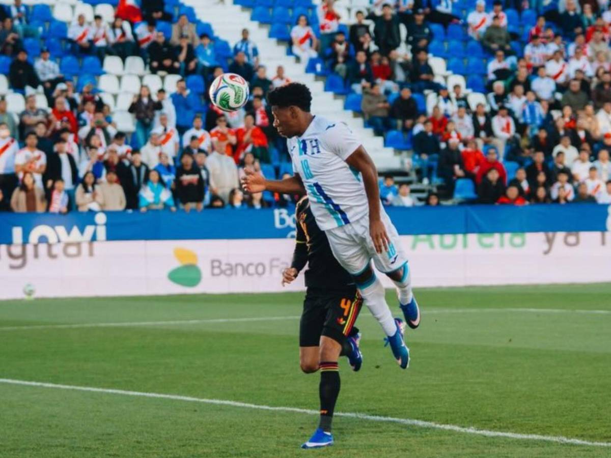 Histórico: Así es el equipo europeo que sorpresivamente compró a Dereck Moncada