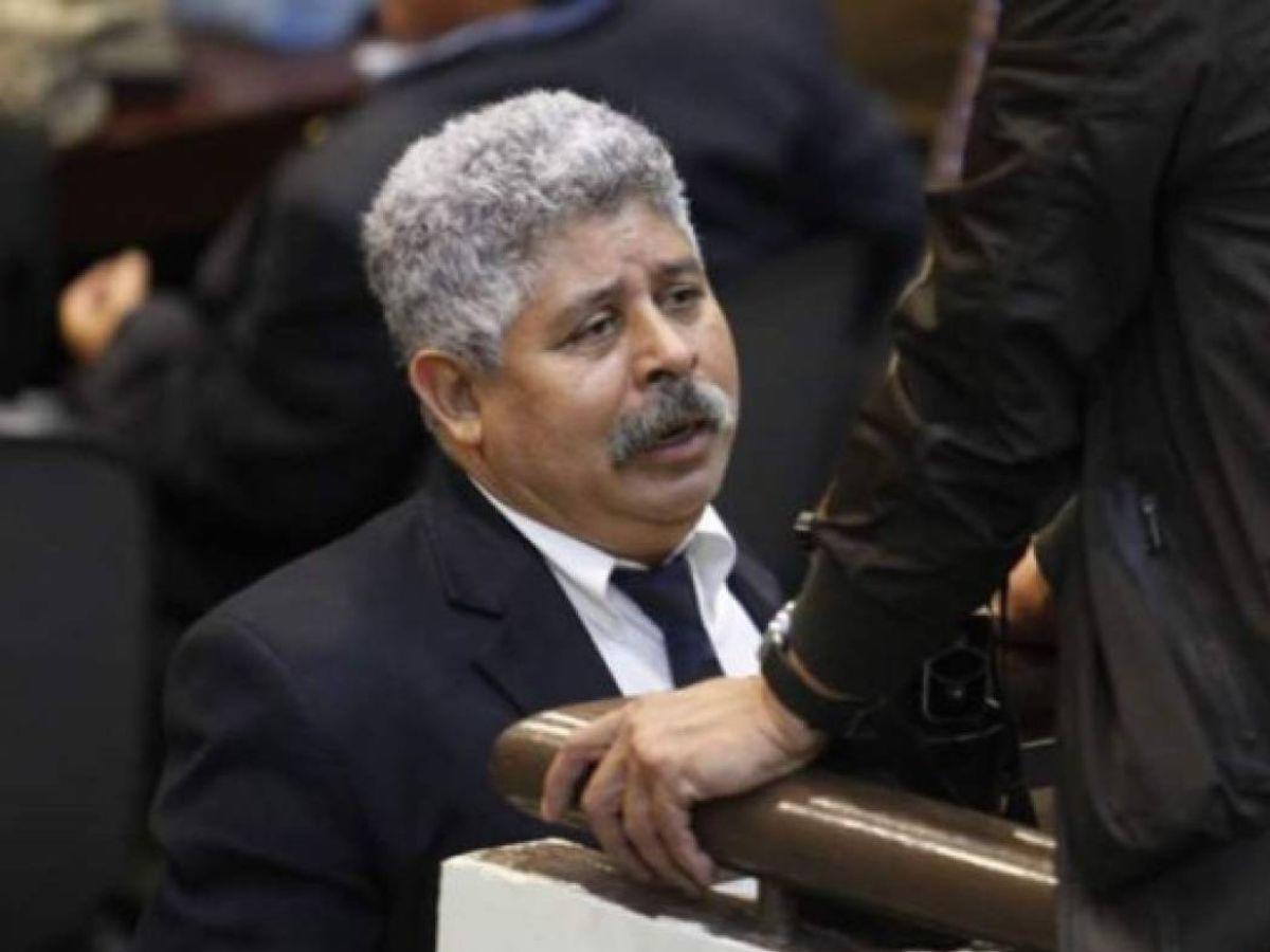 Marvin Ponce sorprende al unirse a partido político; buscará ser diputado