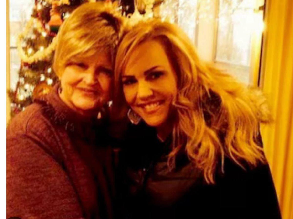 Famosa presentadora de TV asesina a puñaladas a su madre de 80 años