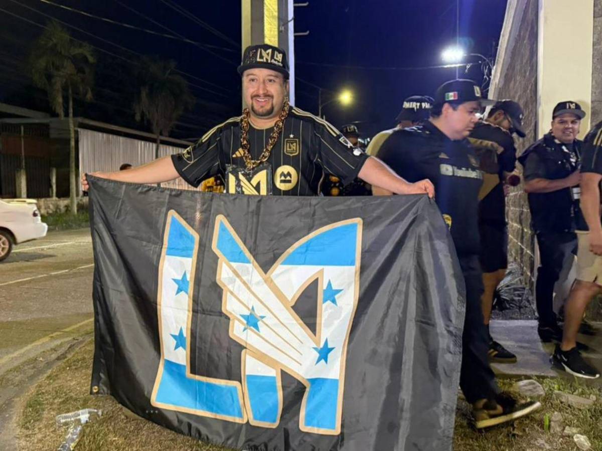 ¿Quién es la chica de amarillo? Ambientazo y locura por Son en la previa del Real España-LAFC